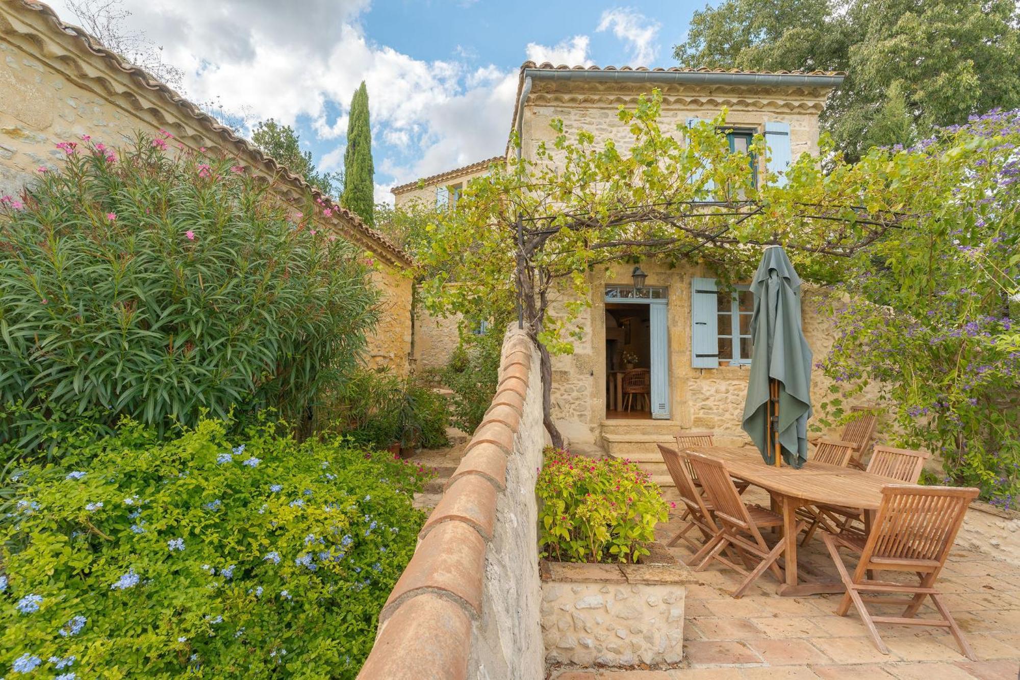 Villa Les Calades Lédenon Exterior foto