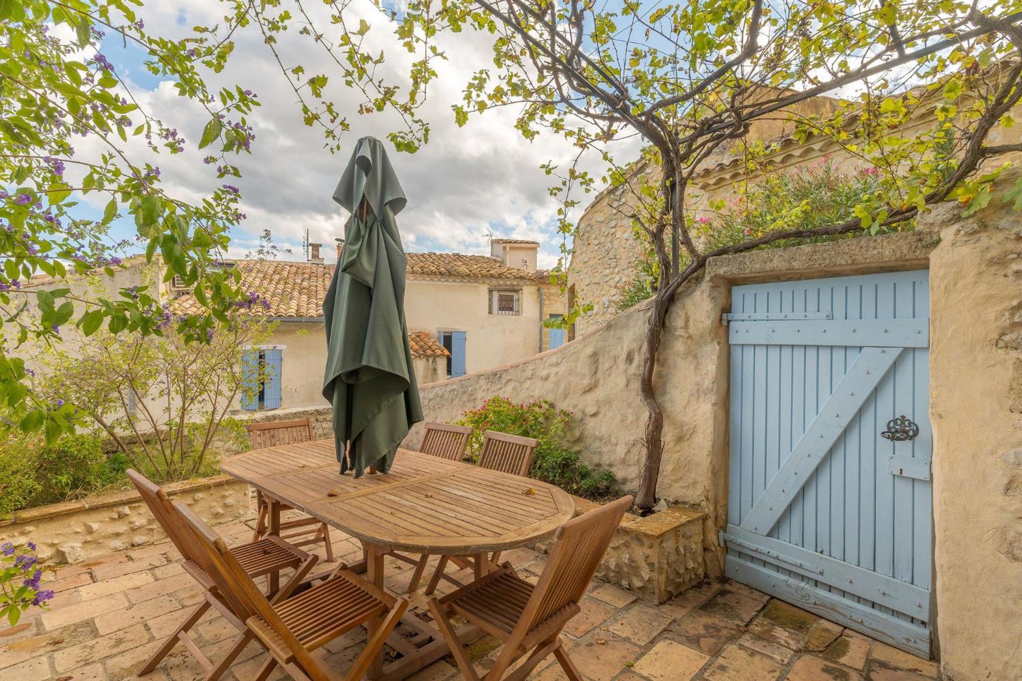 Villa Les Calades Lédenon Exterior foto